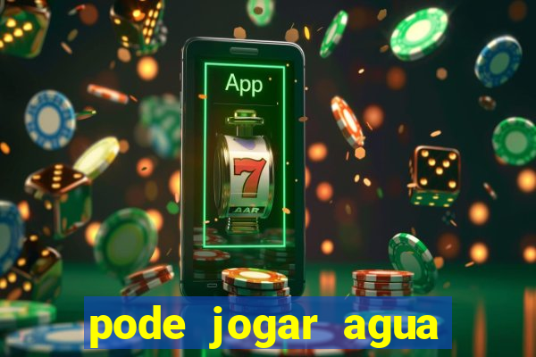 pode jogar agua quente no vaso