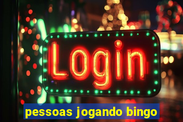 pessoas jogando bingo