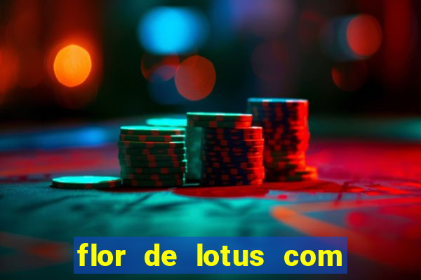 flor de lotus com lua tatuagem